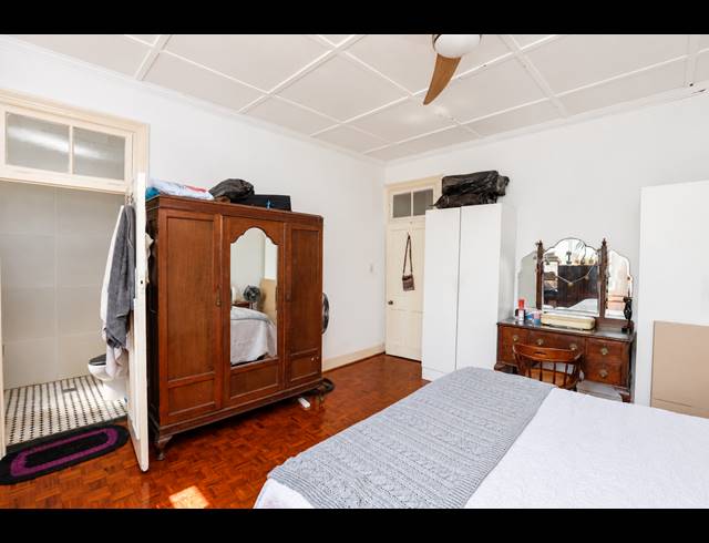 2 BEDROOM APARTMENT FOR SALE IN GLENWOOD